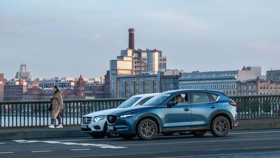 Авто с пробегом за год в Санкт-Петербурге подешевели на 10%