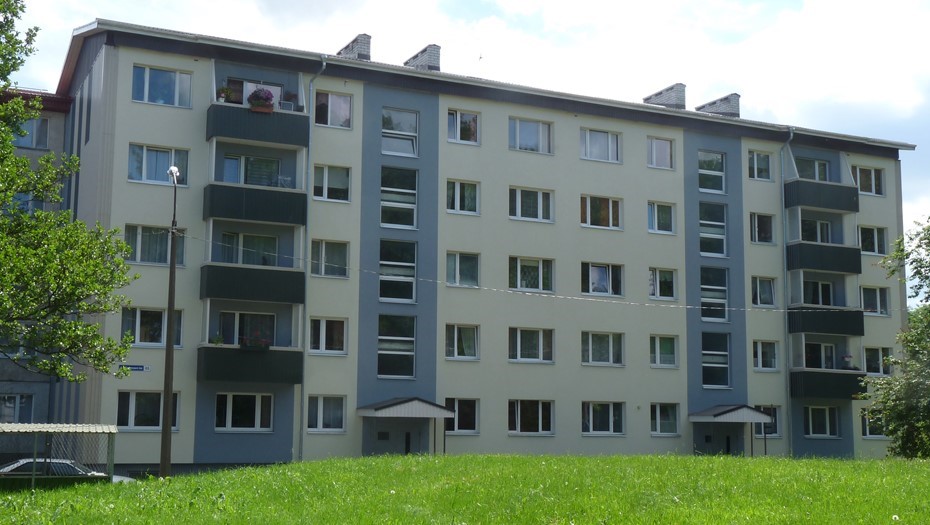 Пятиэтажный дом в районе Мустамяэ. Таллин, Эстония.