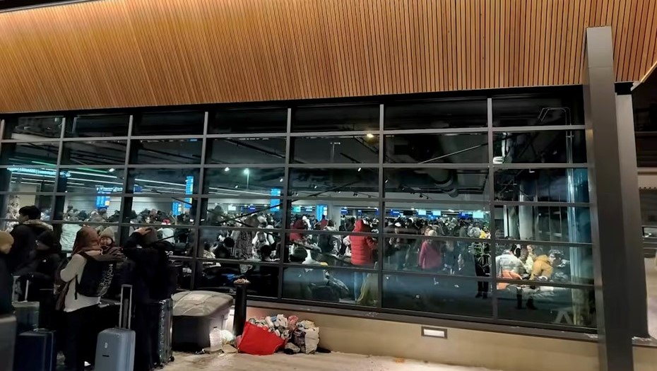 Ситуация в аэропорту Рованиеми 28 декабря 2025 года. Лапландия, Финляндия.