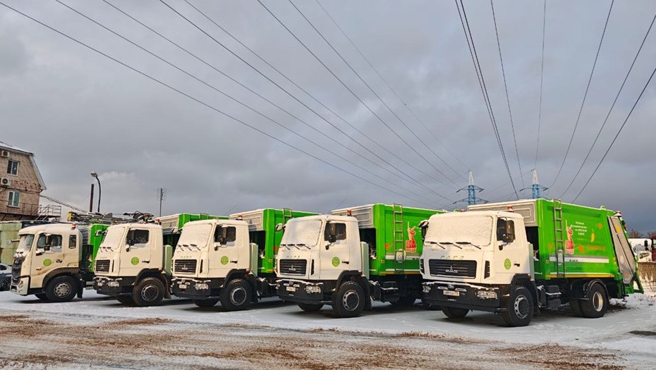 Петербург заранее закупил мусоровозы в канун новогодних каникул