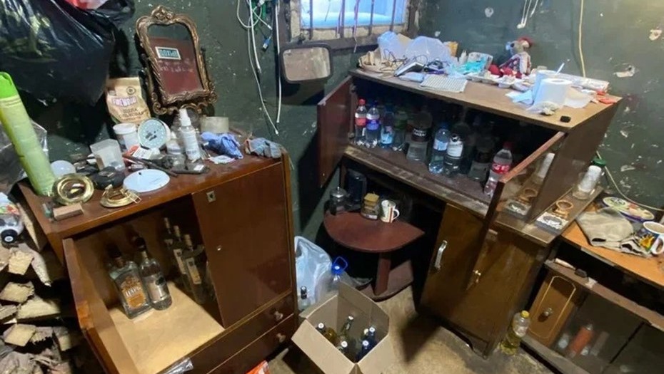Из дома жителя Ленобласти изъяли 393 литра суррогатного алкоголя 