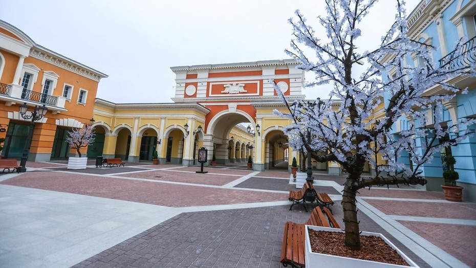 Торговый комплекс формата Аутлет, "Outlet Village Пулково". Торговый комплекс формата Аутлет, "Outlet Village Пулково".