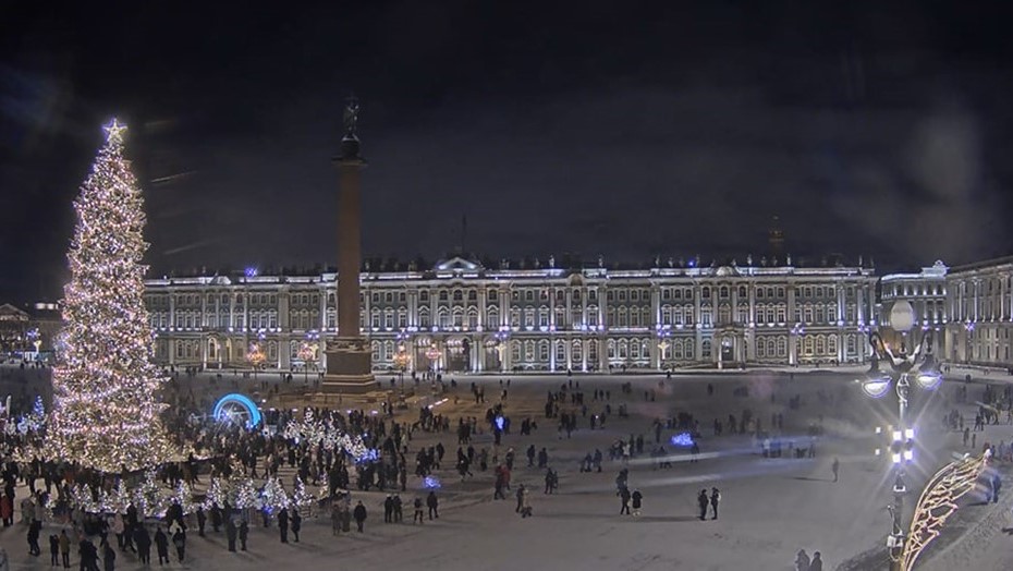 Скриншот видео веб-камеры на Дворцовой площади 5 января.