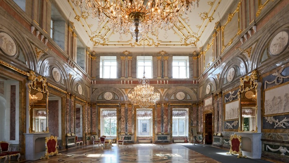 Петербуржцы в Рождество могут бесплатно посетить Мраморный дворец в Русском музее 