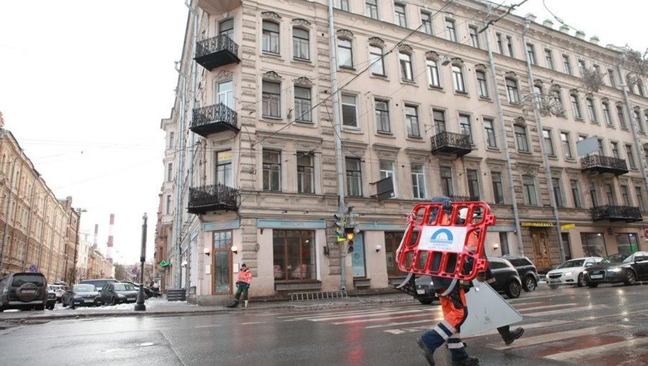 В Рождество из-за невозможности проезда по Советской улице изменили трассы автобусов В Рождество из-за невозможности проезда по Советской улице изменили трассы автобусов