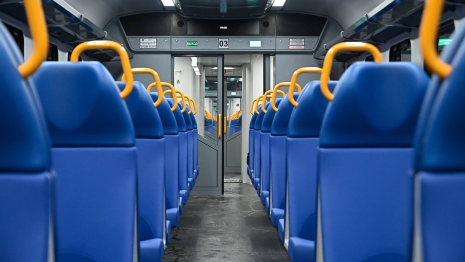 Интерьер электропоезда серии ЭП2ДМ