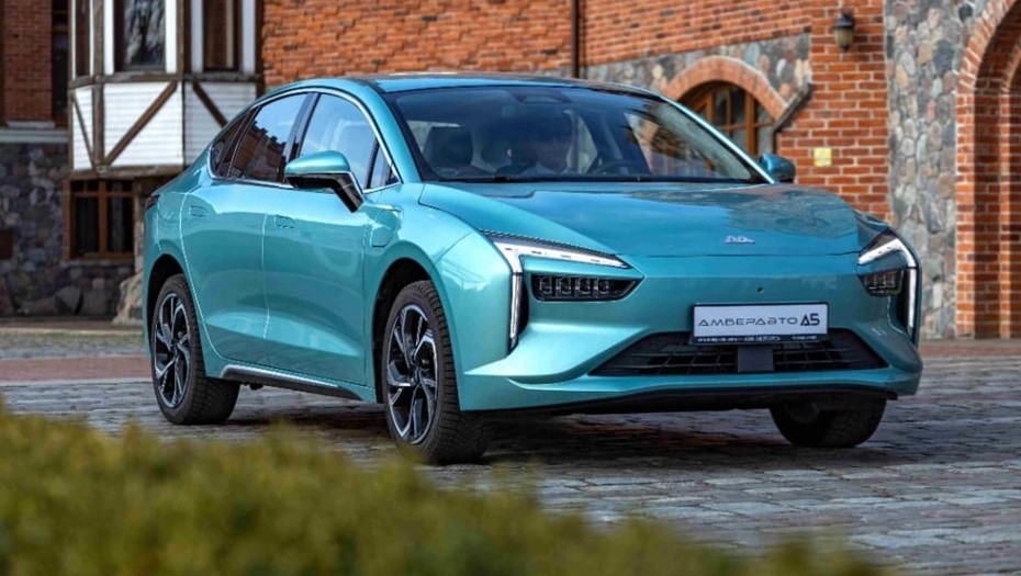 В Петербурге откроют дилерский центр "Амберавто"