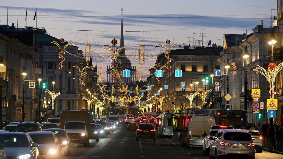 В Смольном обозначили план по ремонту дорог на Невском проспекте