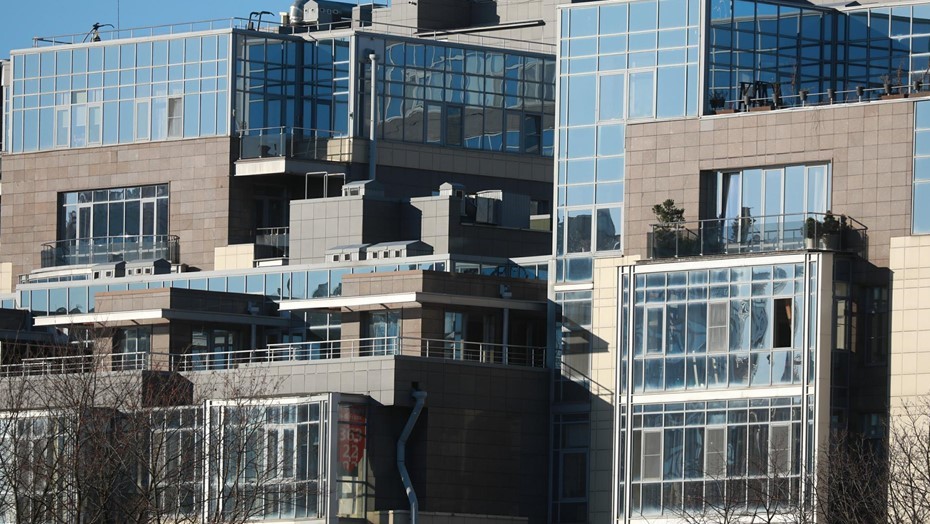 Недвижимость Крестовского острова.