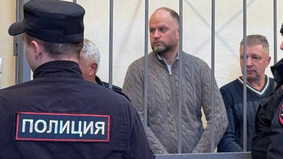 Менеджеров ООО "ЦБИ" в Петербурге отправили под стражу Менеджеров ООО "ЦБИ" в Петербурге отправили под стражу