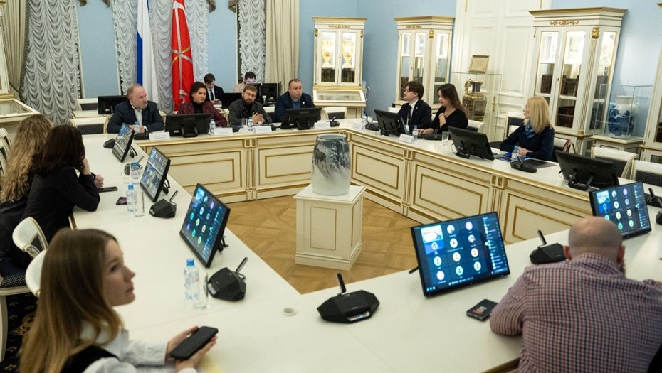 В Петербурге выбирают лучший дизайн для льготных проездных.