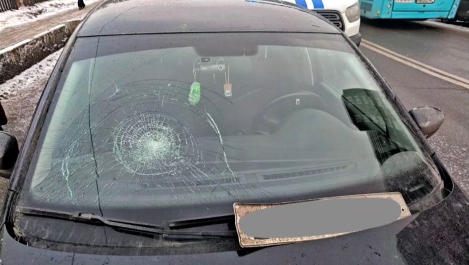 Автомобиль Volkswagen Polo, подвергшийся нападению Гасанова