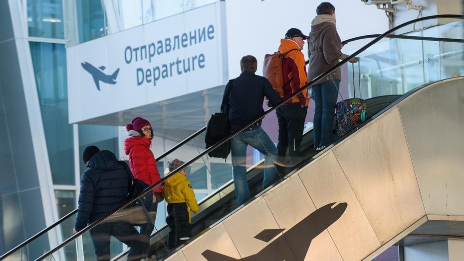 Снегопад в Москве 27 января внёс коррективы в работу аэропорта Пулково Снегопад в Москве 27 января внёс коррективы в работу аэропорта Пулково