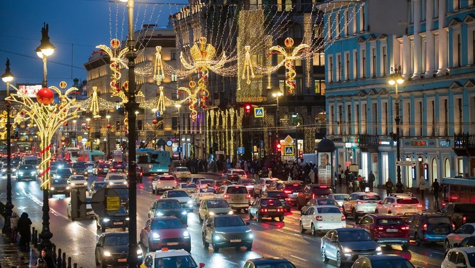 Центр Петербурга встал в пробки 27 января 