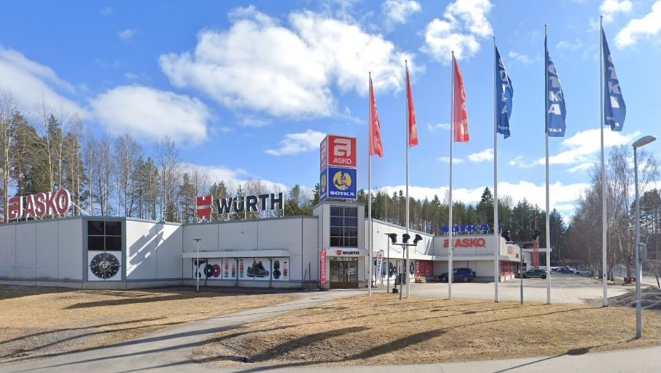 Магазины сетей Asko и Sotka в Миккели, Финляндия. Магазины сетей Asko и Sotka в Миккели, Финляндия.