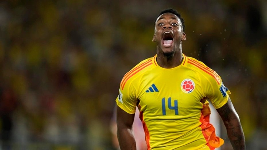 К "Зениту" на правах аренды присоединился колумбийский нападающий Джон Дуран 