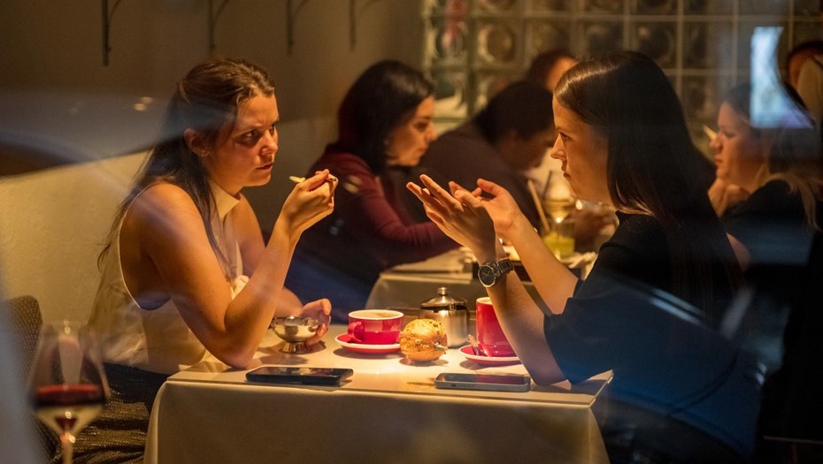 Рестораны Петербурга подняли выручку в январе за счёт повышения цен 