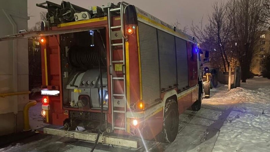 Спасатели потушили пожар в квартире на Ленинском проспекте