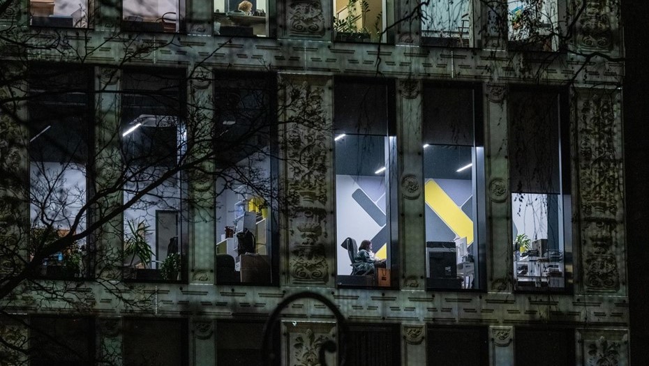 Стоимость аренды рабочего места в сервисных офисах Петербурга достигла 25 тыс. рублей