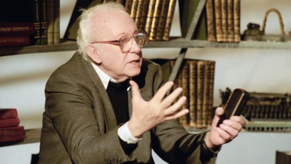 Журналист и общественный деятель, доктор исторических наук, профессор Рой Медведев