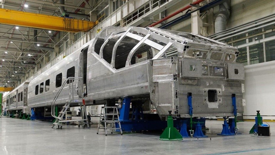 На заводе в Свердловской области завершили сварку кузовов вагонов поезда для ВСМ