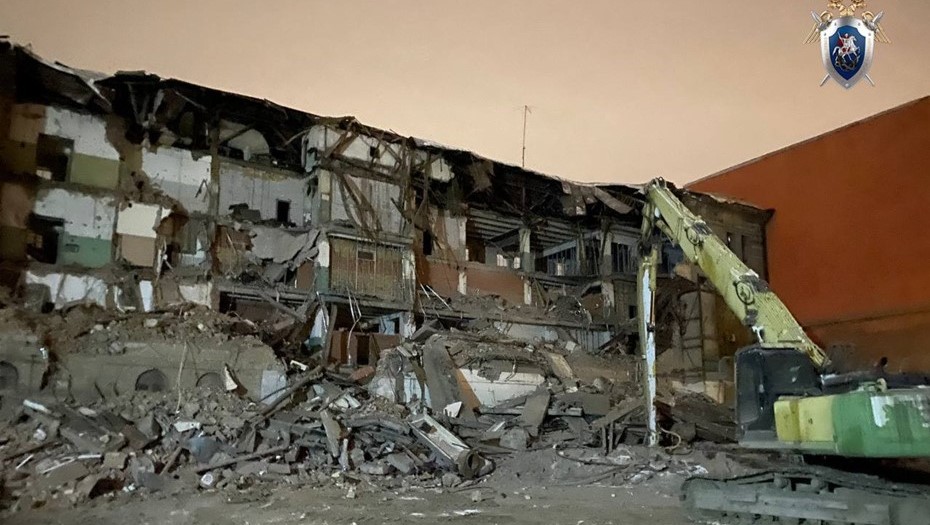 В Петербурге возбудили дело о самоуправстве из-за сноса бывшего завода эмальпосуды 