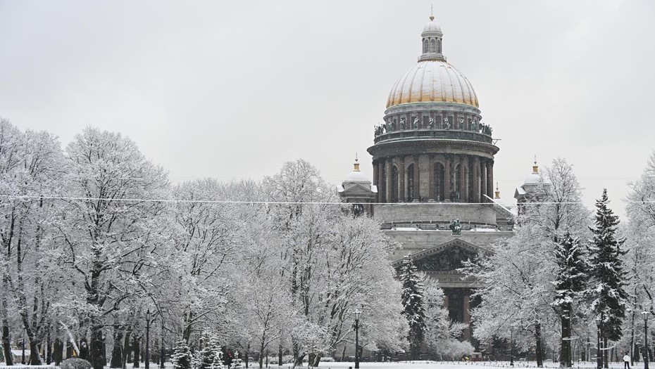 Влюбленные предпочитают отмечать 14 февраля в Петербурге 