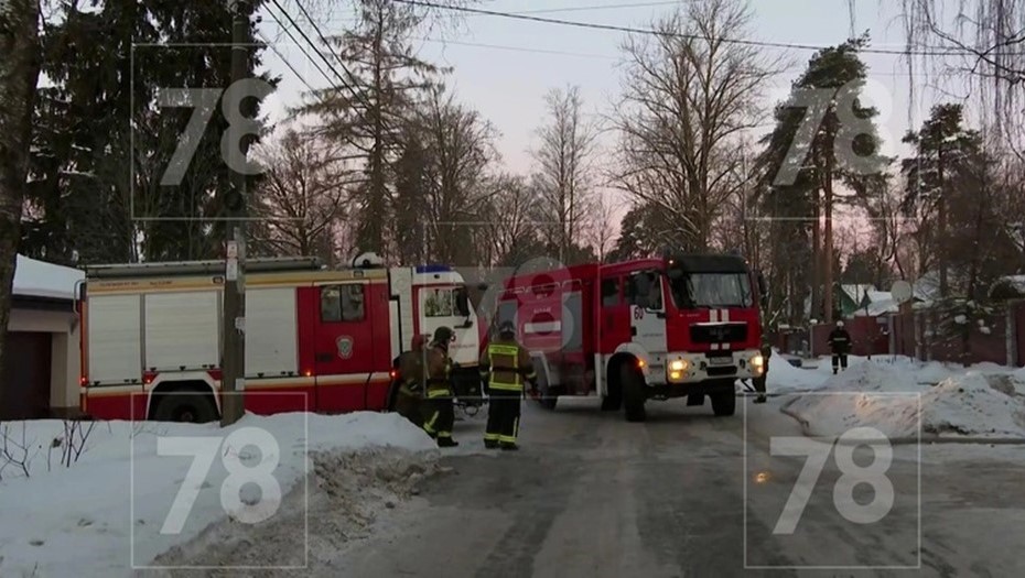 В Курортном районе Петербурга 15 февраля загорелся жилой дом 