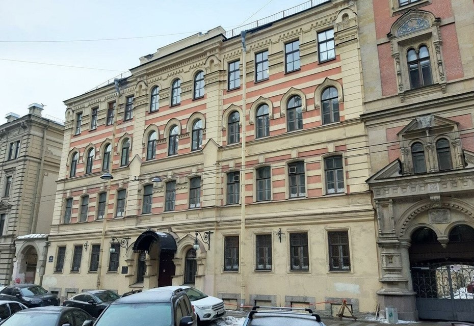 Здание Синодальной типографии построили
в 1888 году