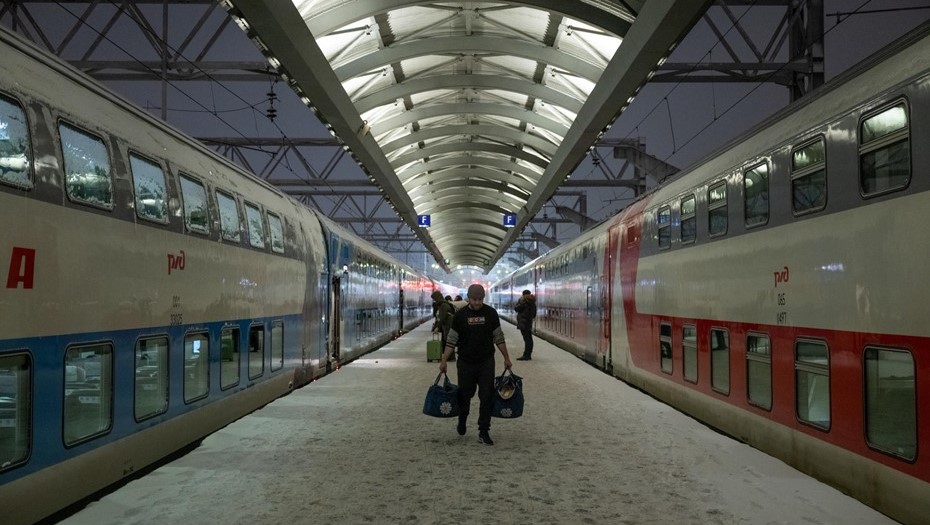11 поездов дальнего следования задерживаются на Московском вокзале