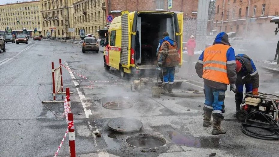 Специалисты досрочно устранили аварию на теплосетях на Тульской улице