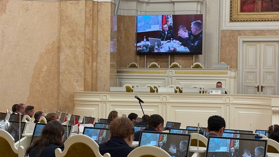 Отчёт главы МВД Петербурга и области Романа Плугина в ЗакСе 18 февраля