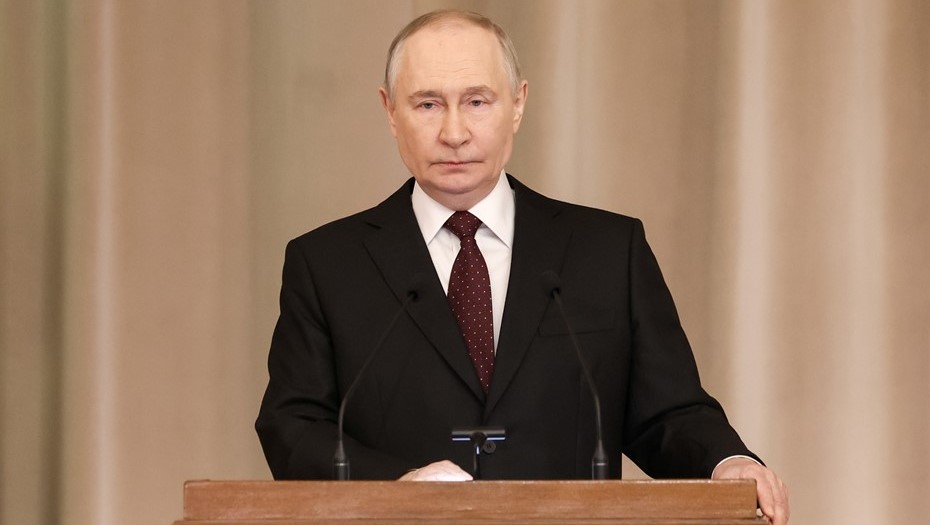 Путин выступил на ежегодном заседании судей судов РФ