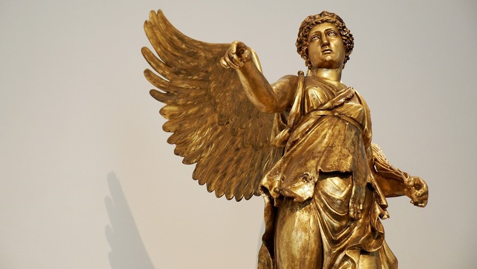 Статуя "Виктория Кальватоне", найденная в 1836 году в Кальватоне (Ломбардия).