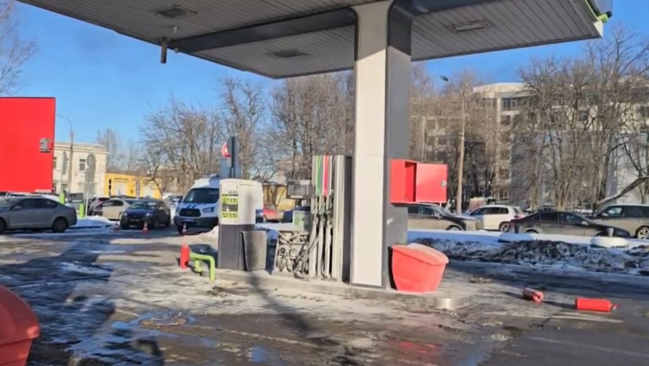За поджог автозаправки на улице Савушкина 23 февраля задержана 15-летняя девочка