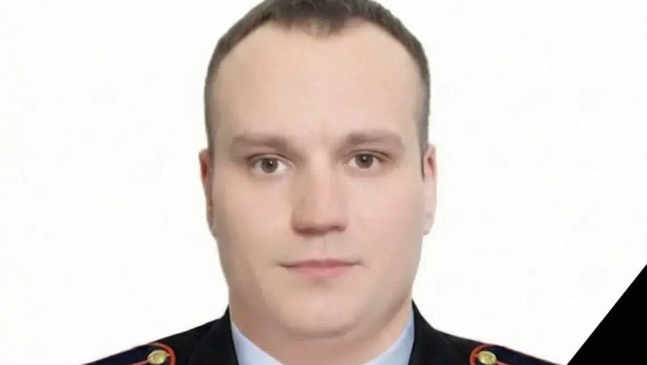 Погибший старший инспектор отдельного батальона ДПС ГИБДД УВД по Северо-Восточному административному округу ГУ МВД России по городу Москве, старший лейтенант полиции Денис Братущенко