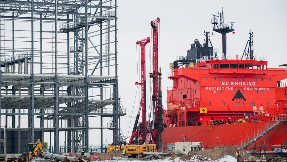 Строительство морского терминала "Port Favor" в Усть-Луге. Строительство морского терминала "Port Favor" в Усть-Луге.