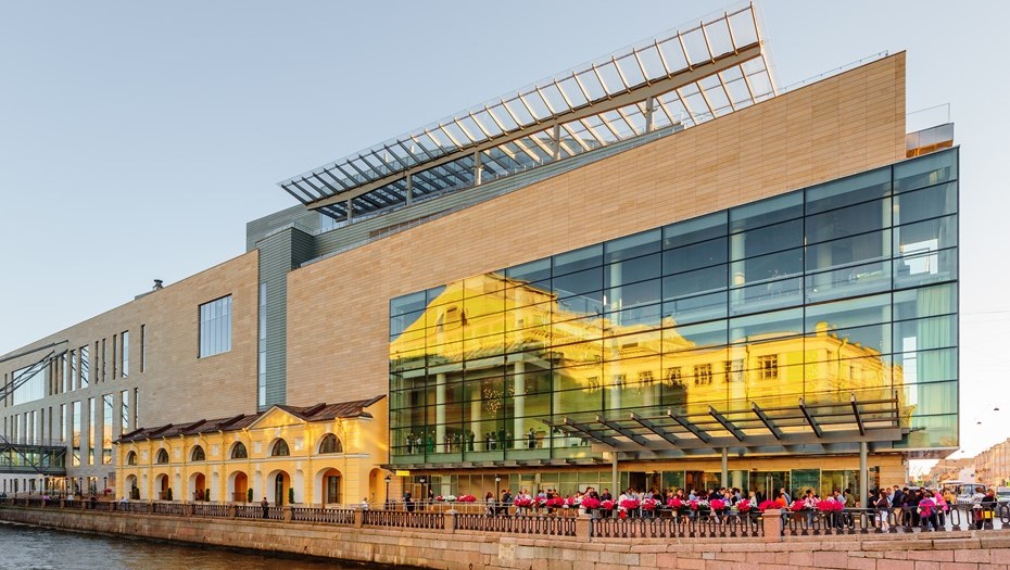 Вторую сцену Мариинки раньше уже оценивали как часть "театрального квартала"