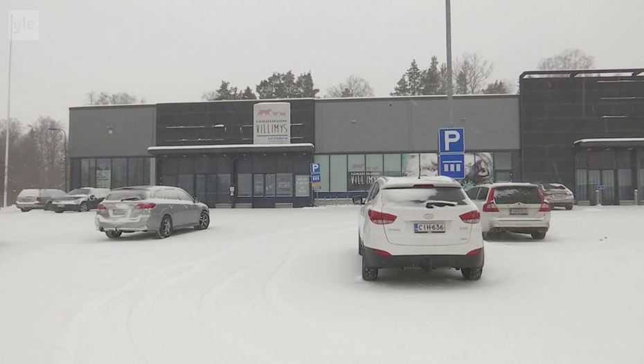 Гипермаркеты в Мюллюмяки, Финляндия. Снимок с видео.