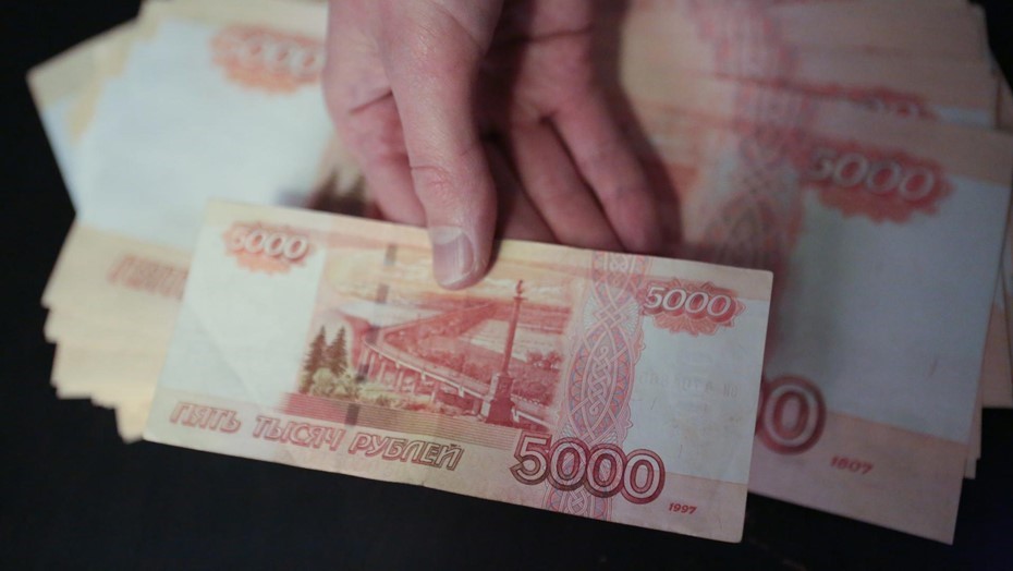 Средняя зарплата в Ленобласти выросла в 2025 году на 6,2%