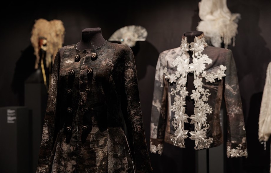 Архивная коллекция IANIS CHAMALIDY к 300-летию Санкт-Петербурга 