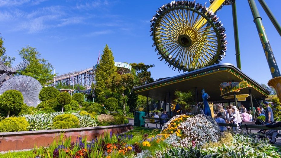 Парк аттракционов "Линнанмяки". Хельсинки, Финляндия. Парк аттракционов "Линнанмяки". Хельсинки, Финляндия.