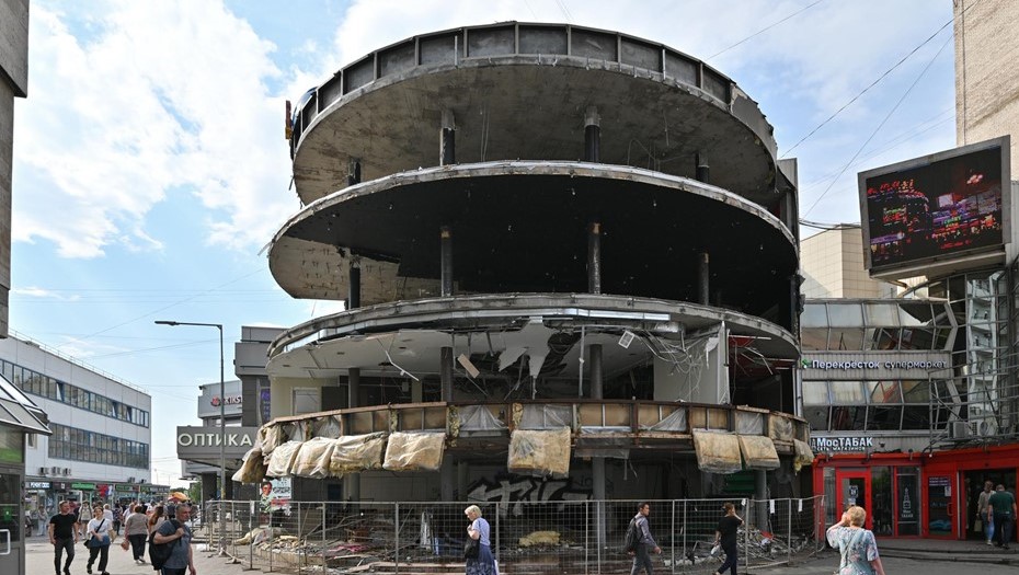 Снос ТЦ "Макси Спорт" у метро Приморская