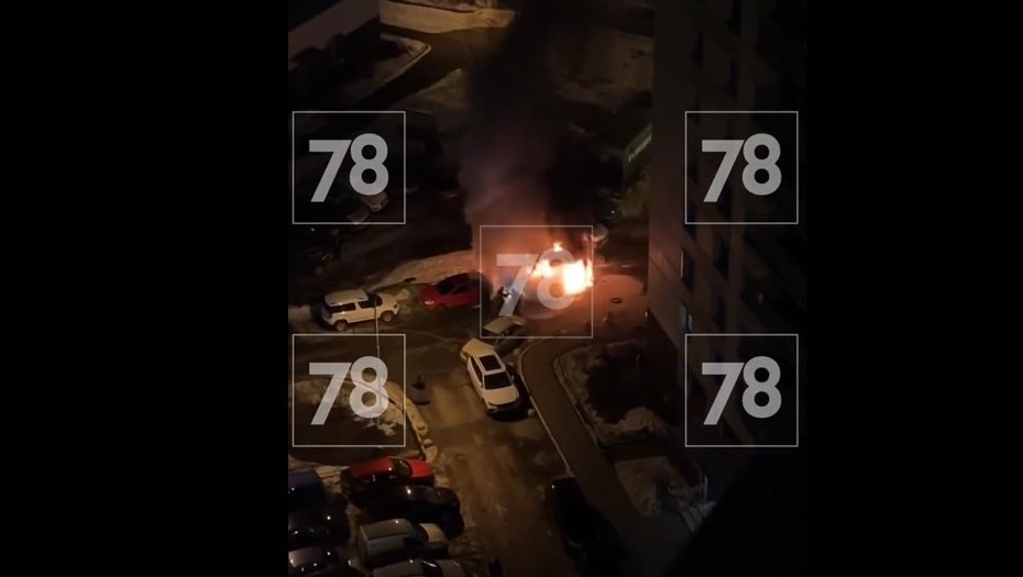 25-летняя жительница Кудрово подожгла автомобили