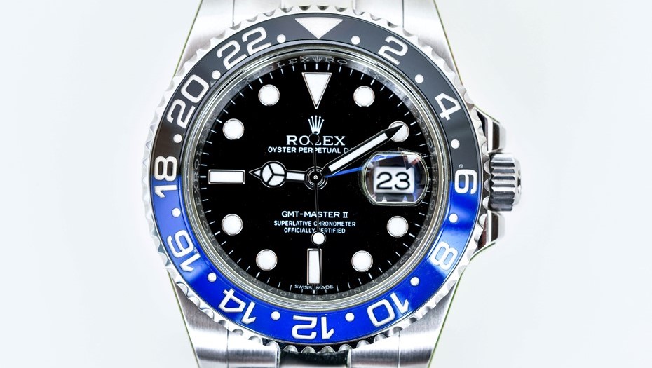 Петербуржцу грозит штраф в 2,4 млн рублей за провоз незадекларированных часов Rolex