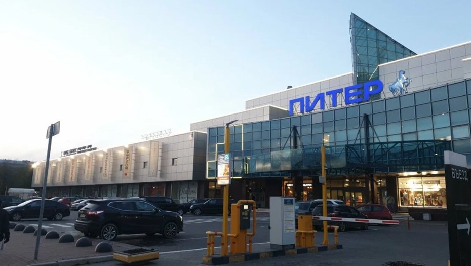 ТК "Питер" на улице Типанова