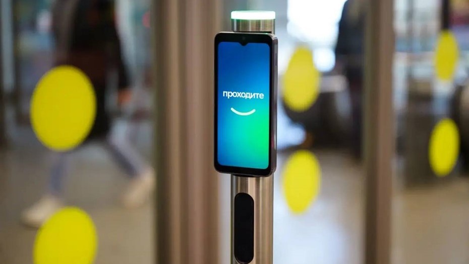 Система оплаты "улыбкой" заработала на всех станциях петербургского метро