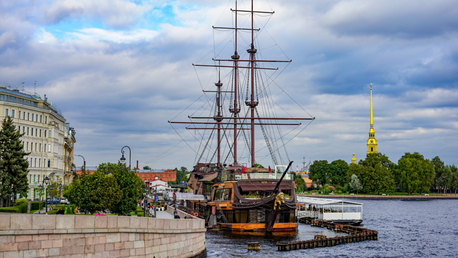 Выгодное расположение "Летучего Голландца" не смогло обеспечить процветания ресторану