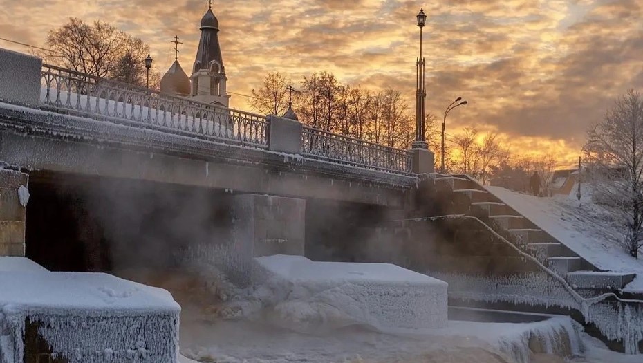 В Петербурге подготовили к паводкам более 150 гидротехнических сооружений