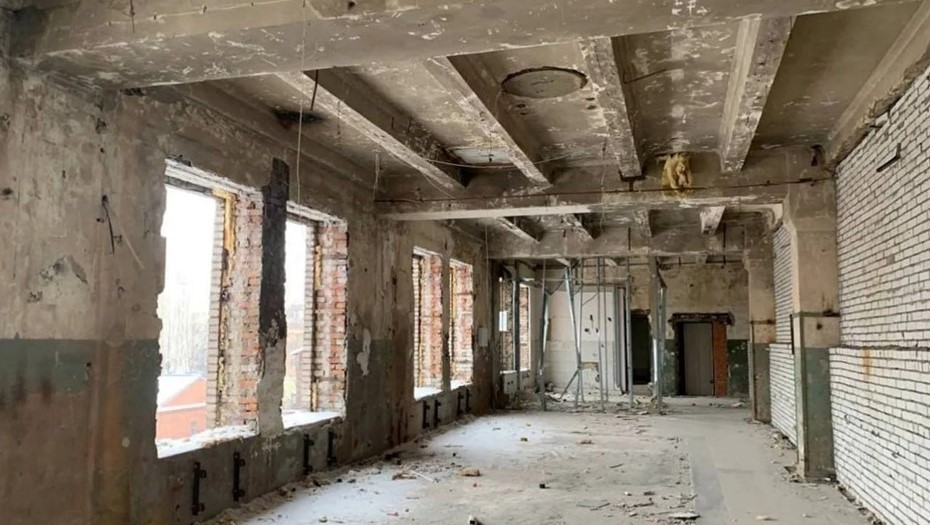 Здание завода эмалированной посуды на Новгородской улице, 14 в Петербурге 